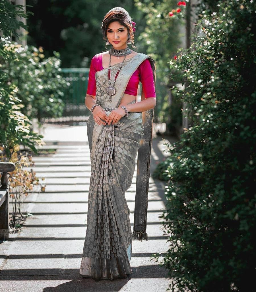 Thumbnail: Saree