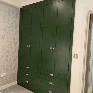 custom built wardrobes new heights carpentry storage home carpenter Surrey 