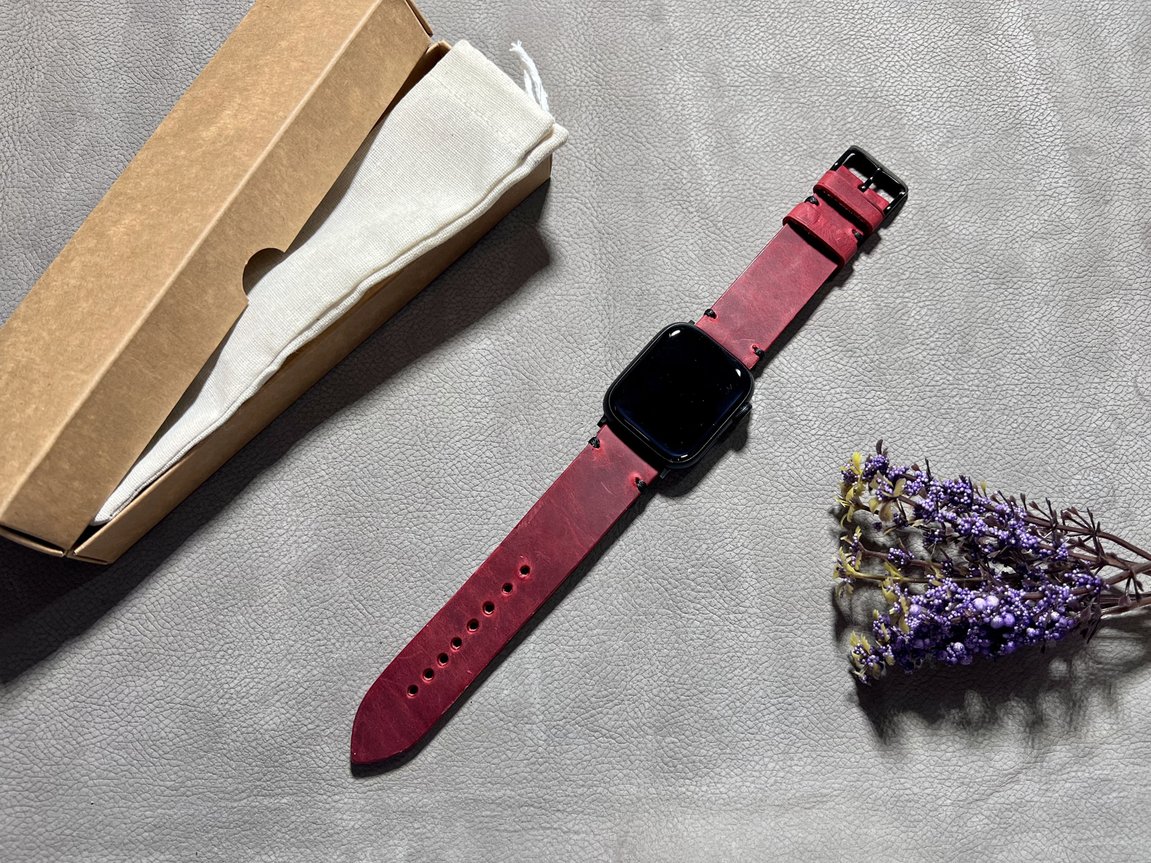 Minimal Seri Kırmızı Renk Apple Watch Kordon