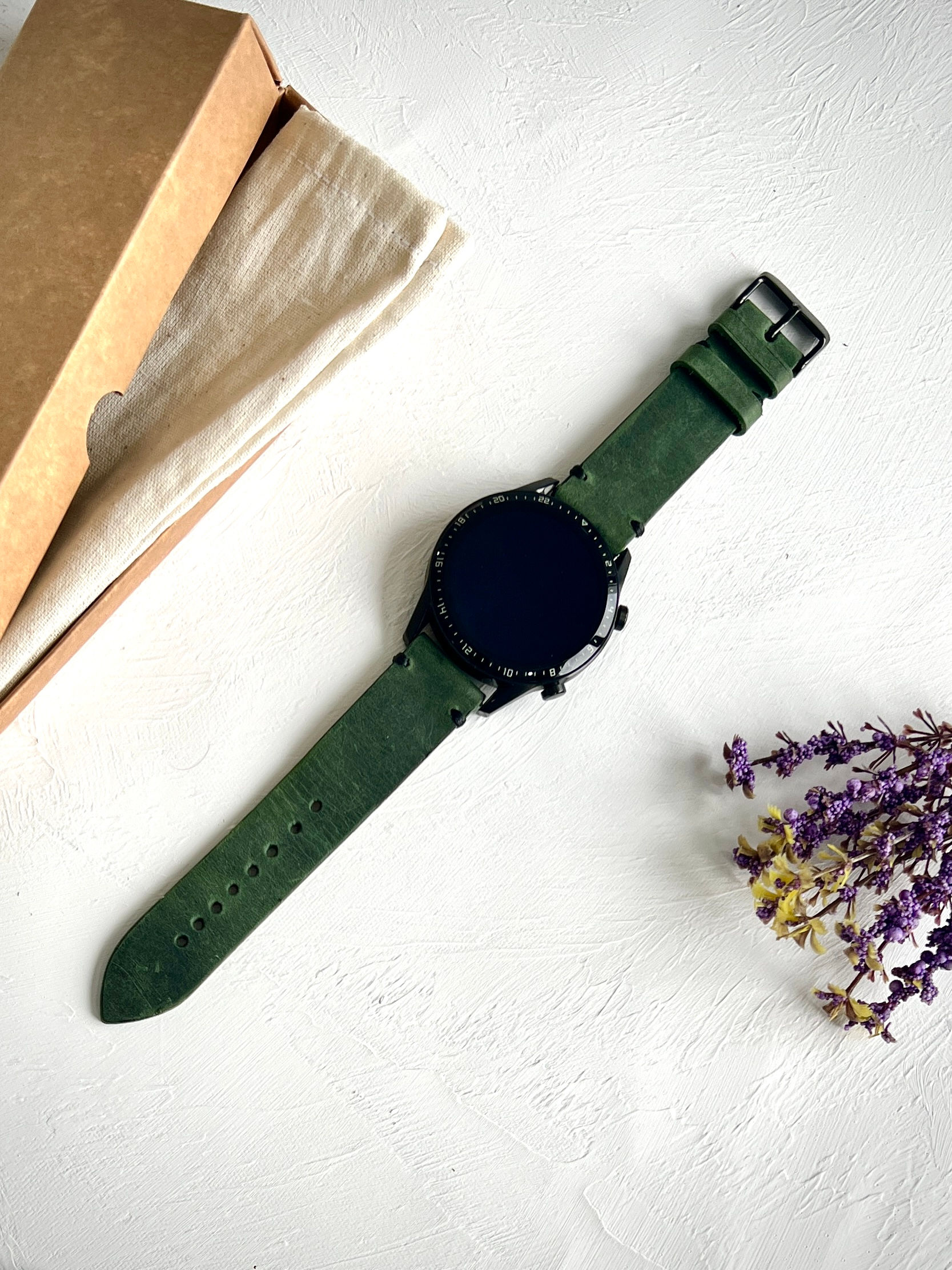 Huawei GT2-GT3-PRO-ELITE Uyumlu Minimal Seri Yaprak Yeşili Renk Kordon (22mm)