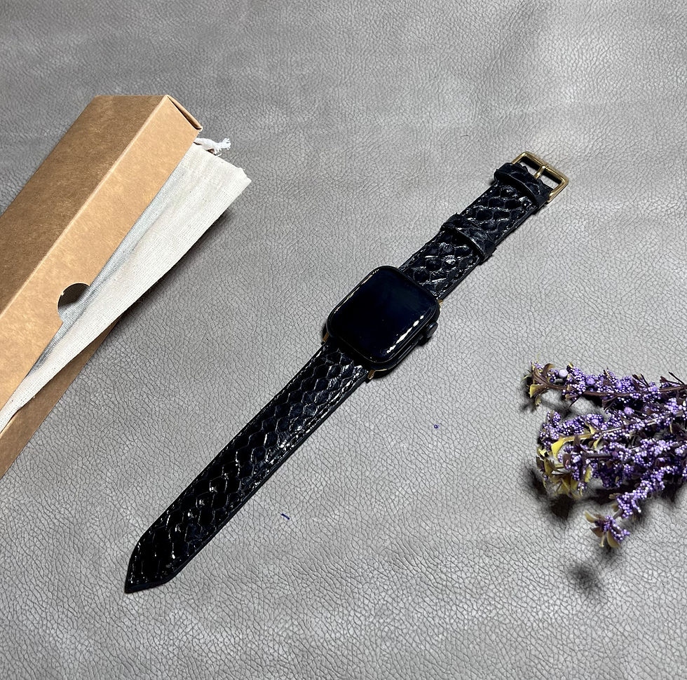 Exotic Seri Siyah Renk Gerçek Yılan Derisi Apple Watch Kordon