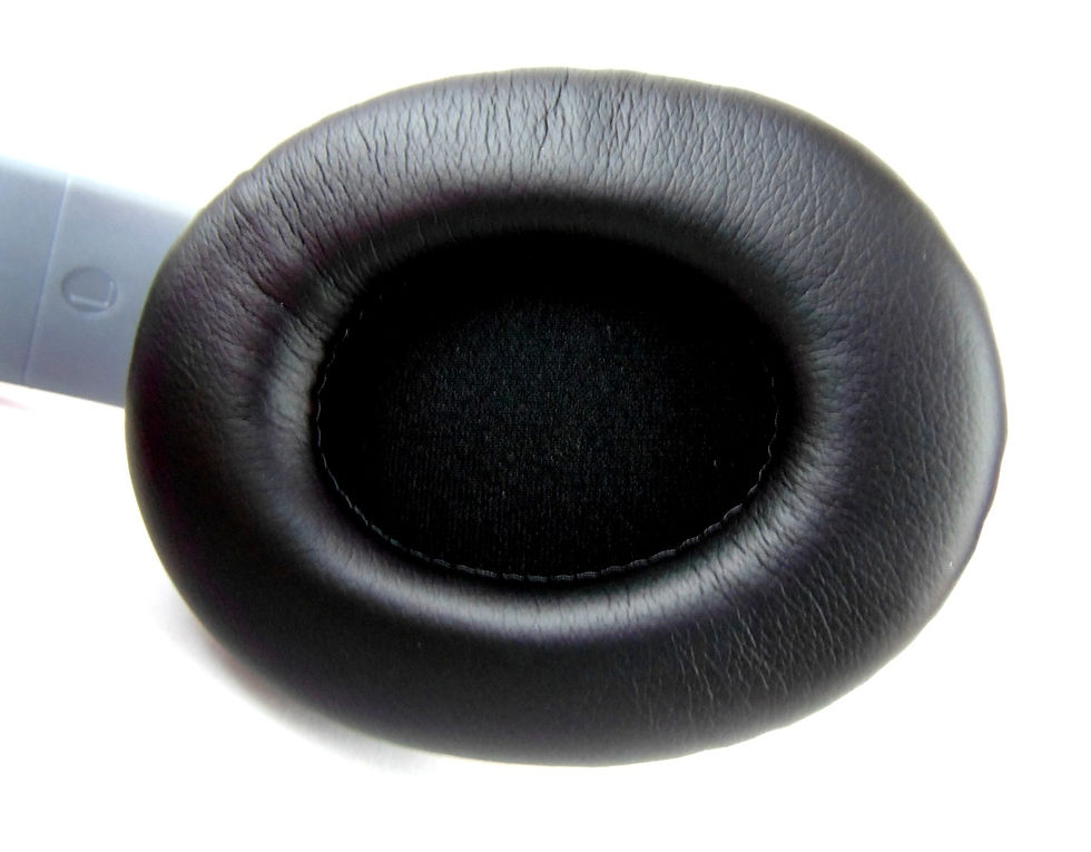 Thumbnail: سماعة بلوتوث TM-010