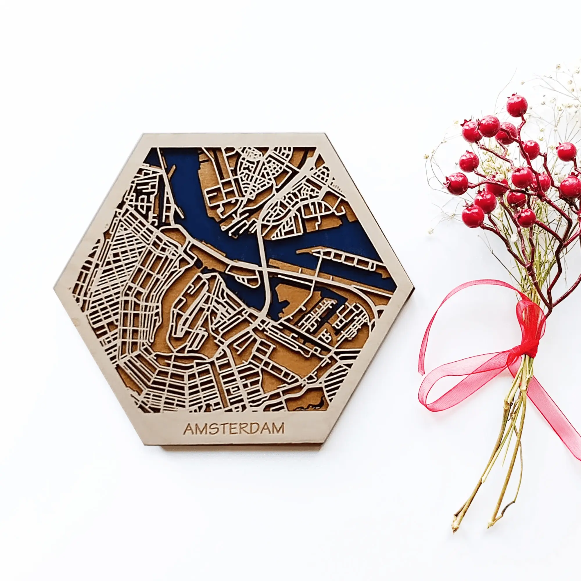 Amsterdam, el yapımı dekoratif detaylarla hazırlanmış özgün tasarım.