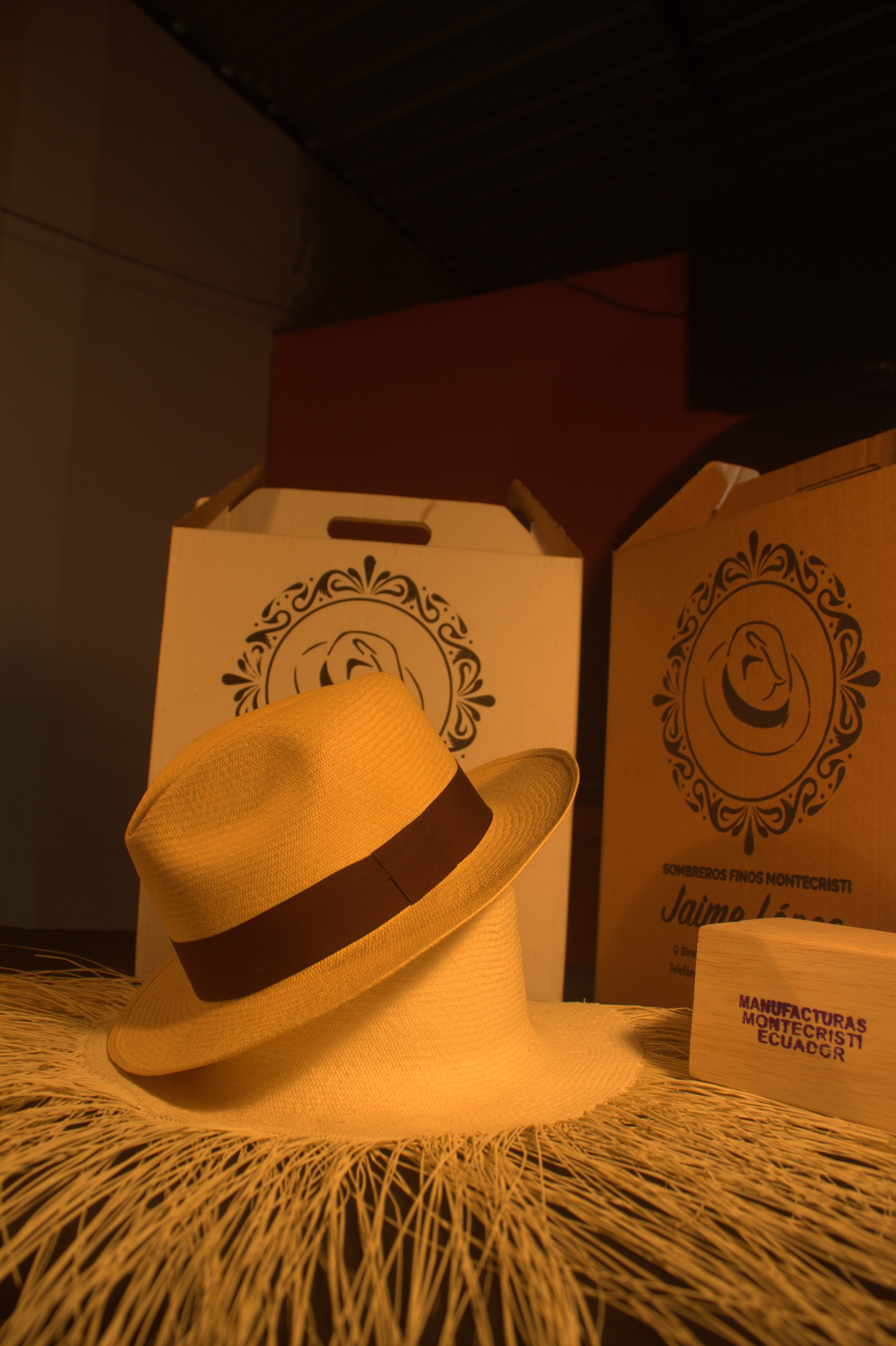Sombreros Montecristi Hats