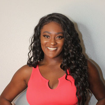 Tenee Ashley 2022 Headshot_edited.jpg