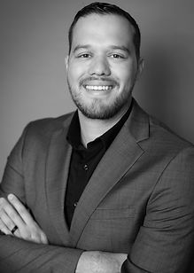 AFheadshot (1)UD_edited.jpg