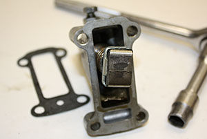 crackedtensionerrod.jpg