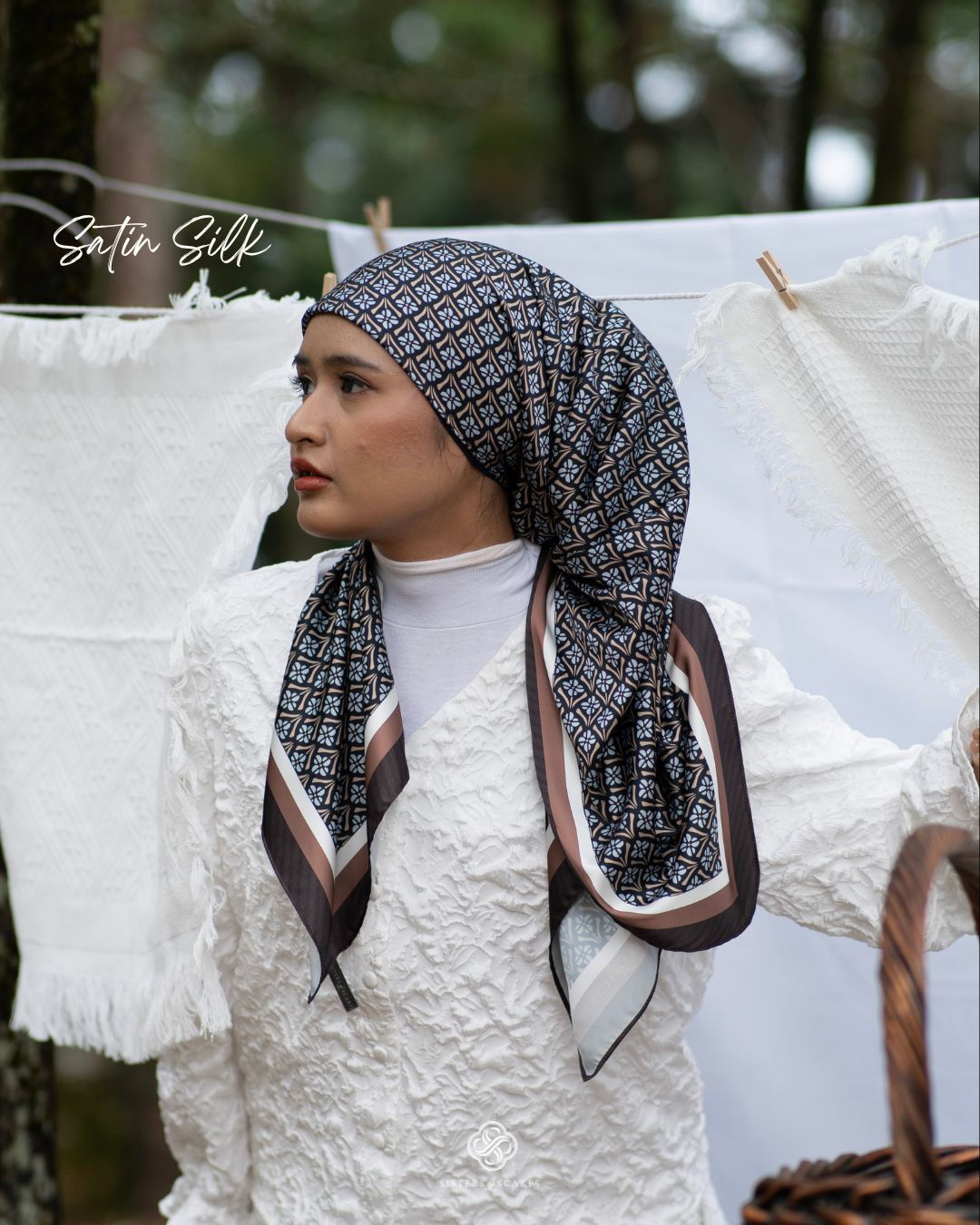 Floral Footprint in Azure