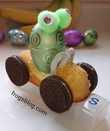Frog Twinky Car Craft. Frog Crafts. Edible Food Art For Kids Party