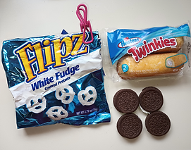 Twinkie and Oreo food art for child's party. Frog crafts.