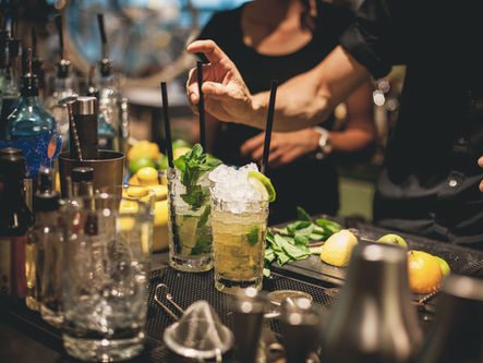 Ultimate Guide to Wedding Bar Stocking: Tips, Quantities, and Keg Sizes for Your Event