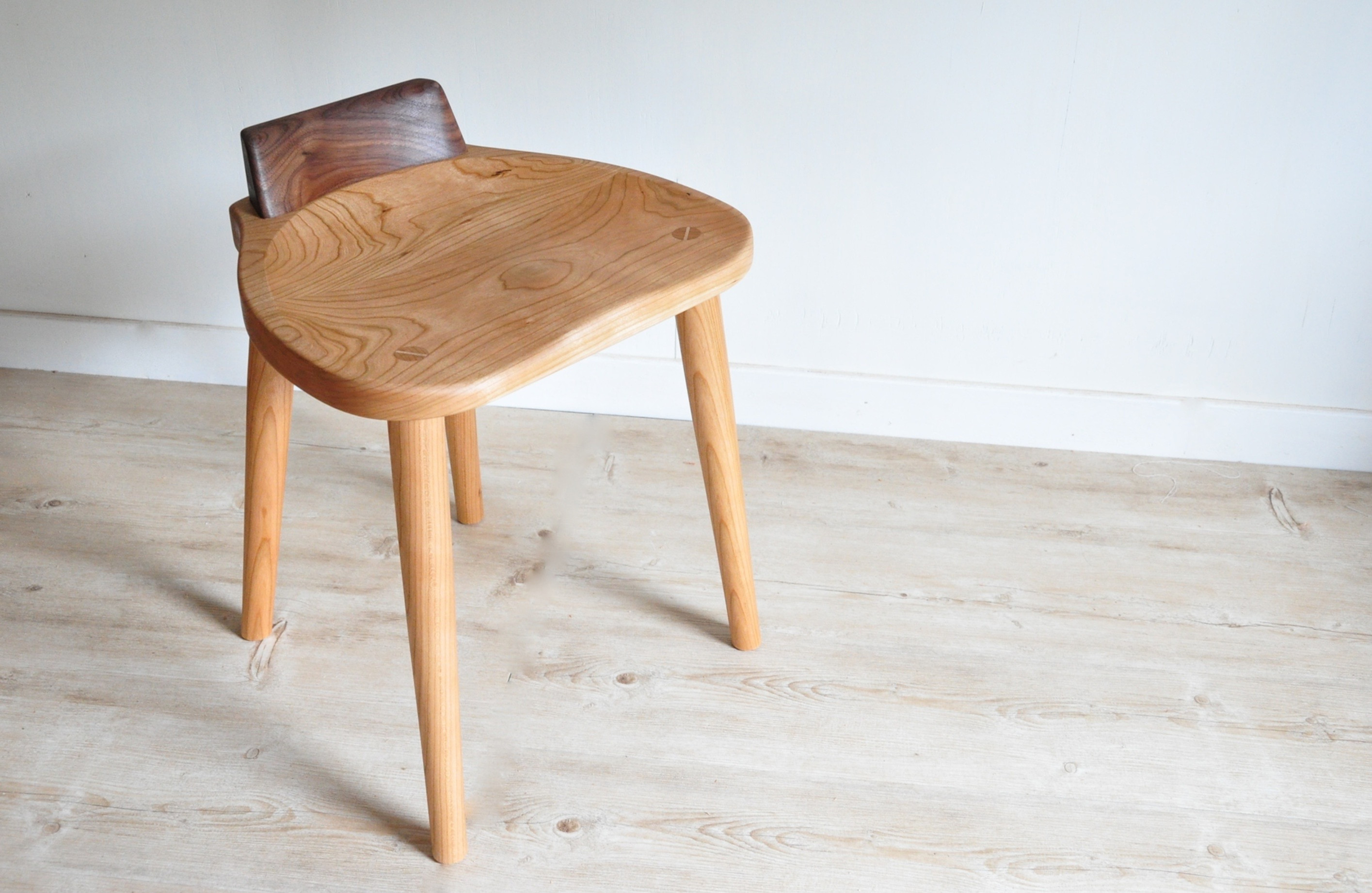 Shell Stool
