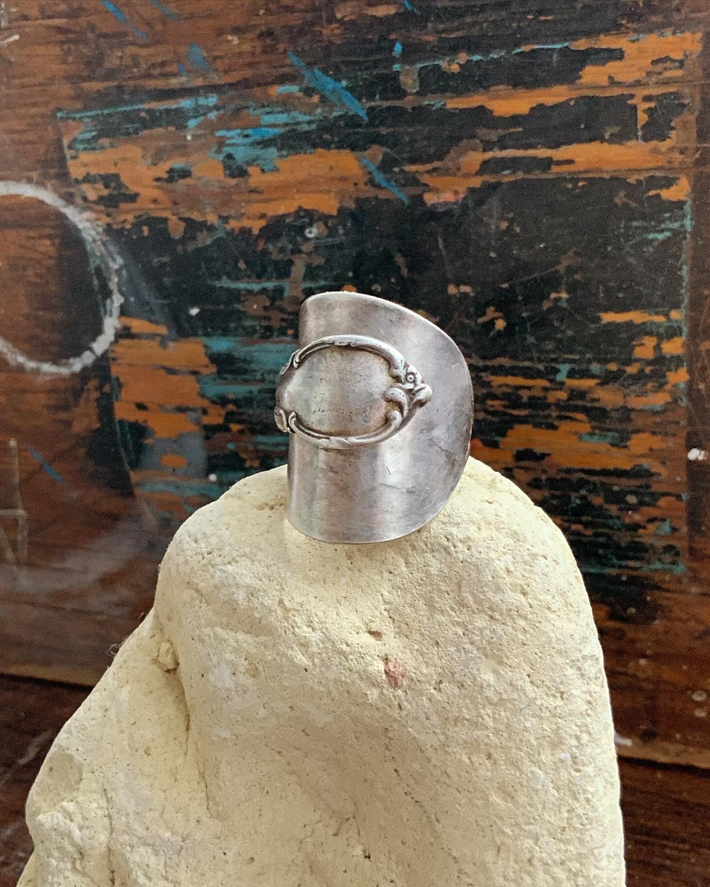 Hefty big boy ring