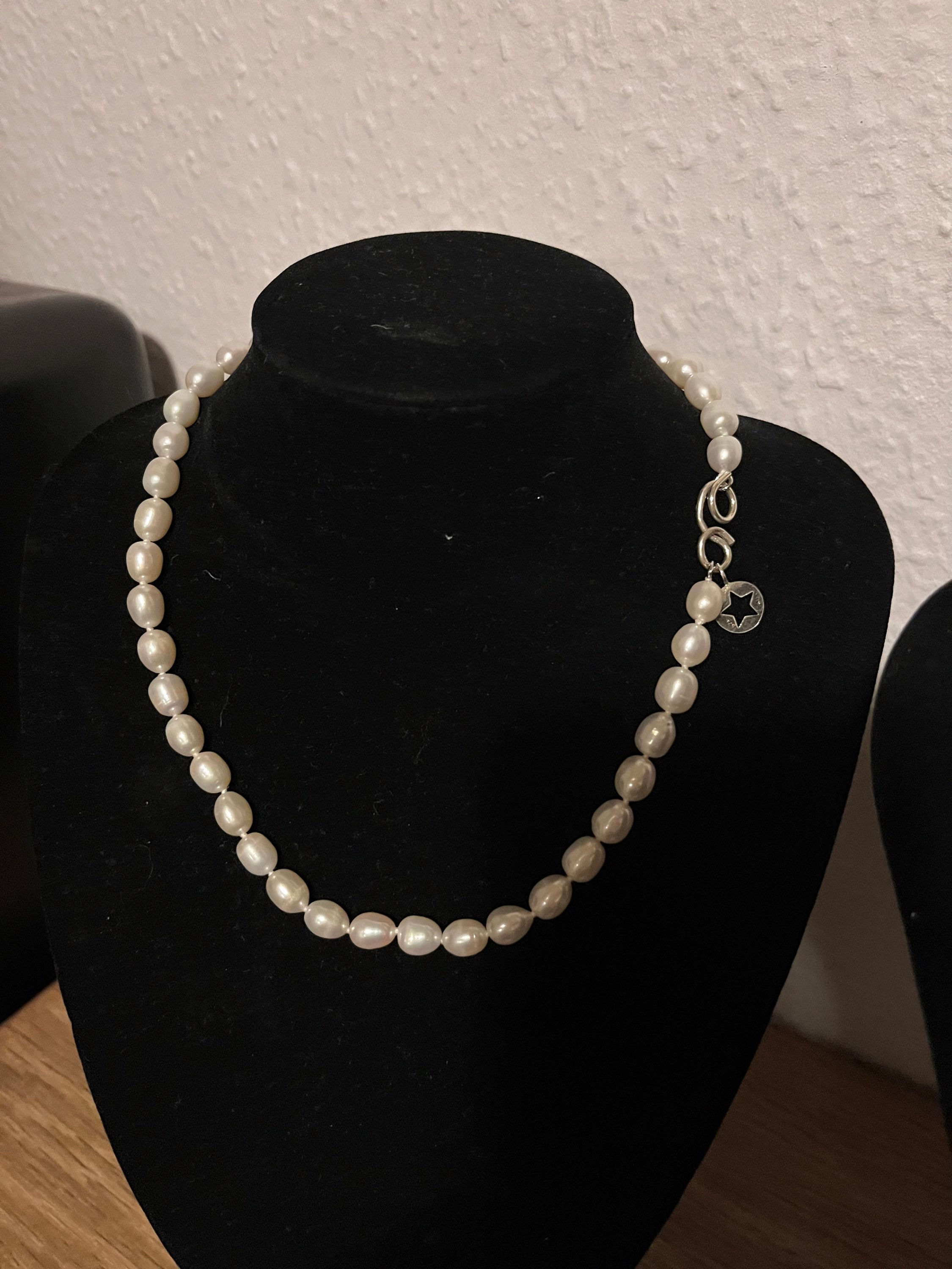 Smuk hvid ferskvandsperle kæde 
