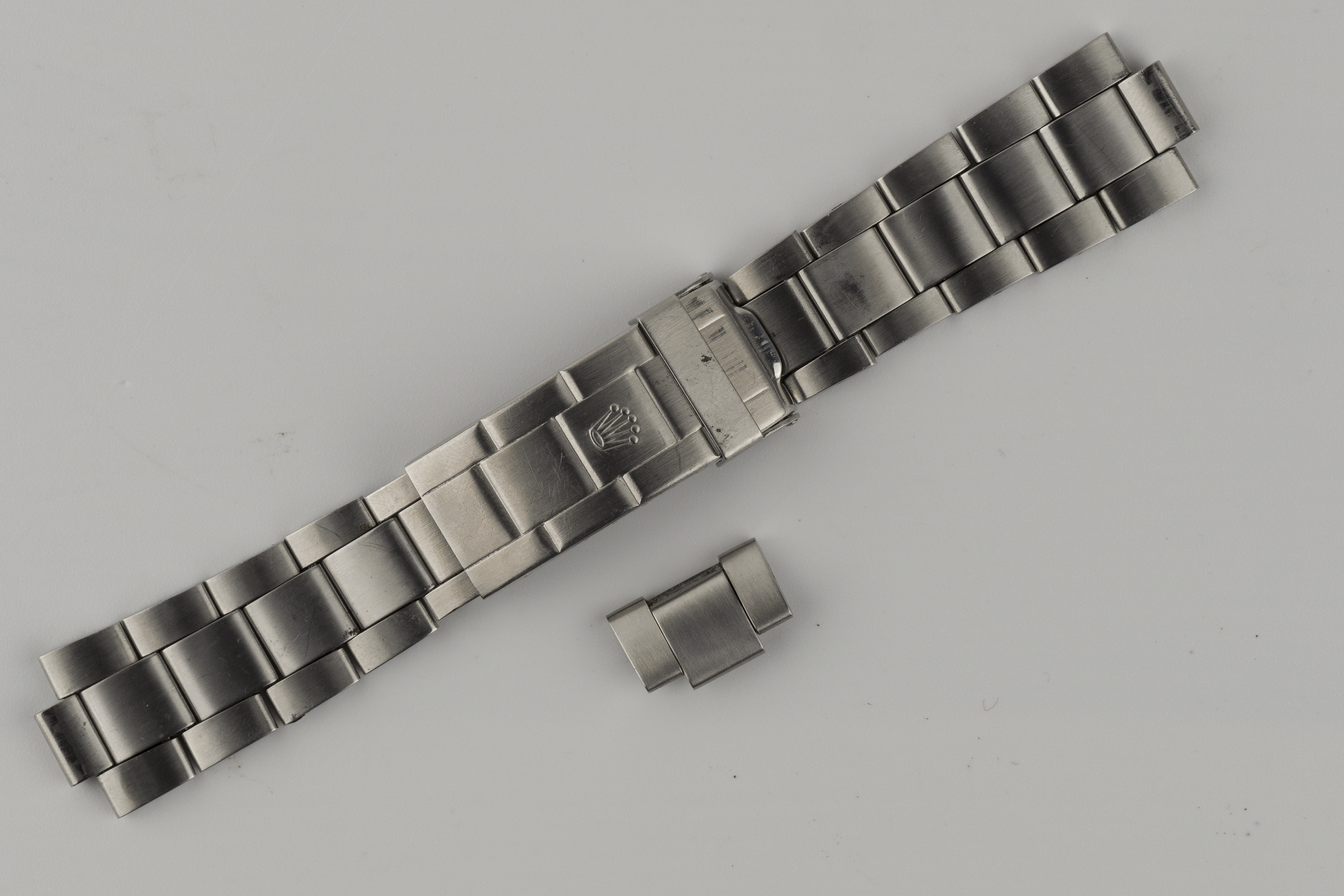 【AAKE】LOOSE HALF POLA T Amazon.com: Generic Stainless Steel Oyster Bracelet Folded