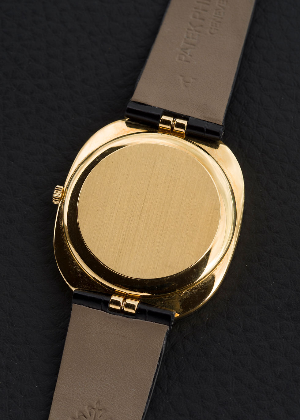 Thumbnail: 1980s Patek Philippe Ellipse Ref. 3605 'Jumbo' in 18K Yellow Gold