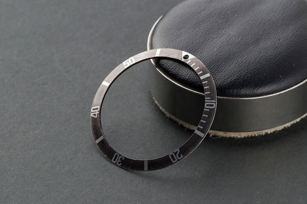 Thumbnail: Rolex MK2 'Long 5' Fat Font bezel insert faded pre-tropical