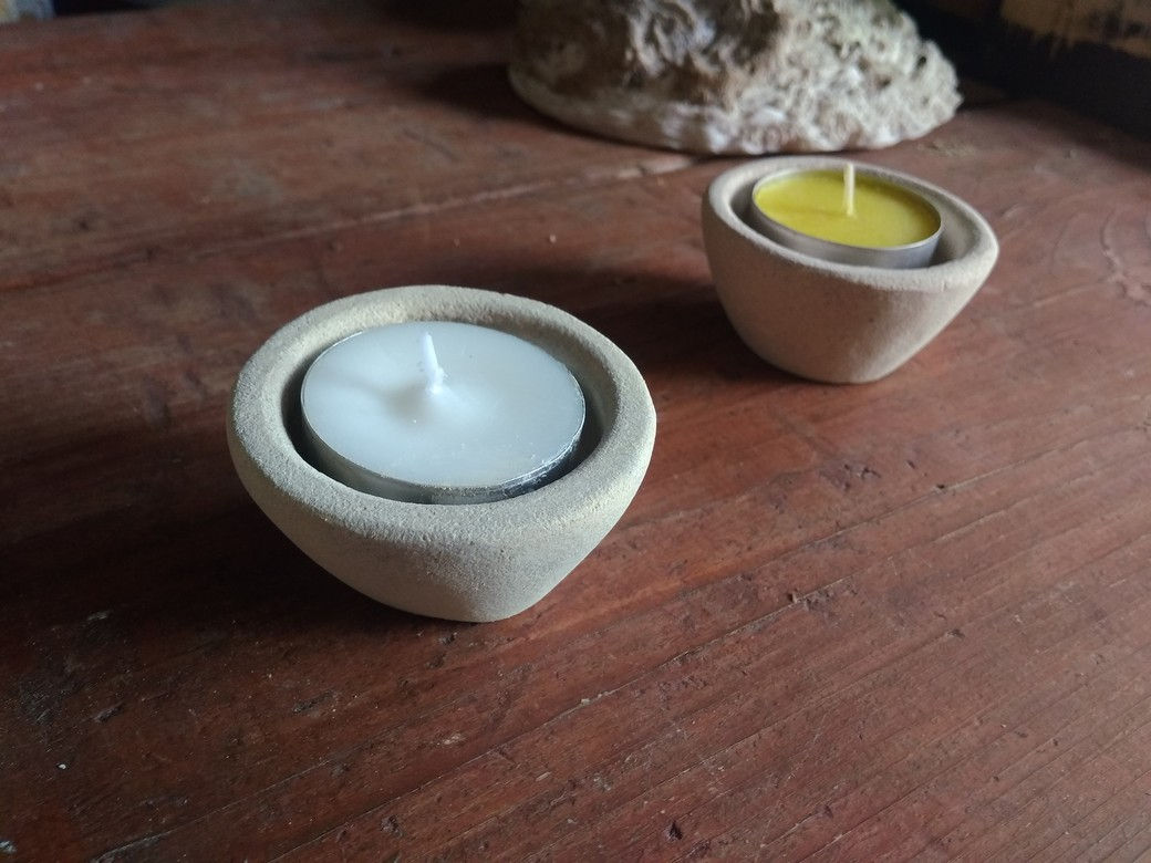 Brown single candle holders