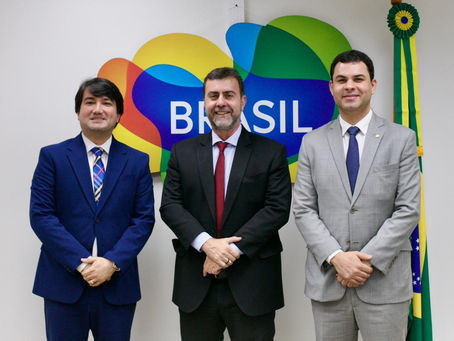 Saullo sela parceria com Embratur para a promoção do Amazonas e da cidade de Manaus