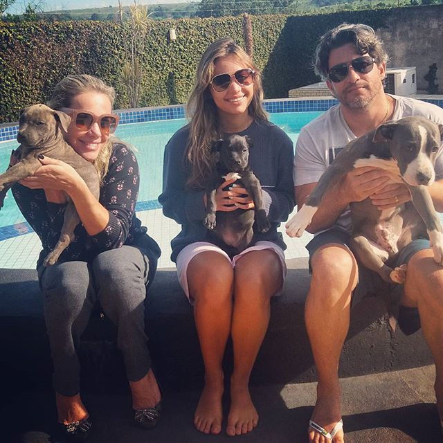 Hoje mais uma família cresceu e ficou mais feliz com os filhotes do Noé e da Kyara! Hoje damos Adeus