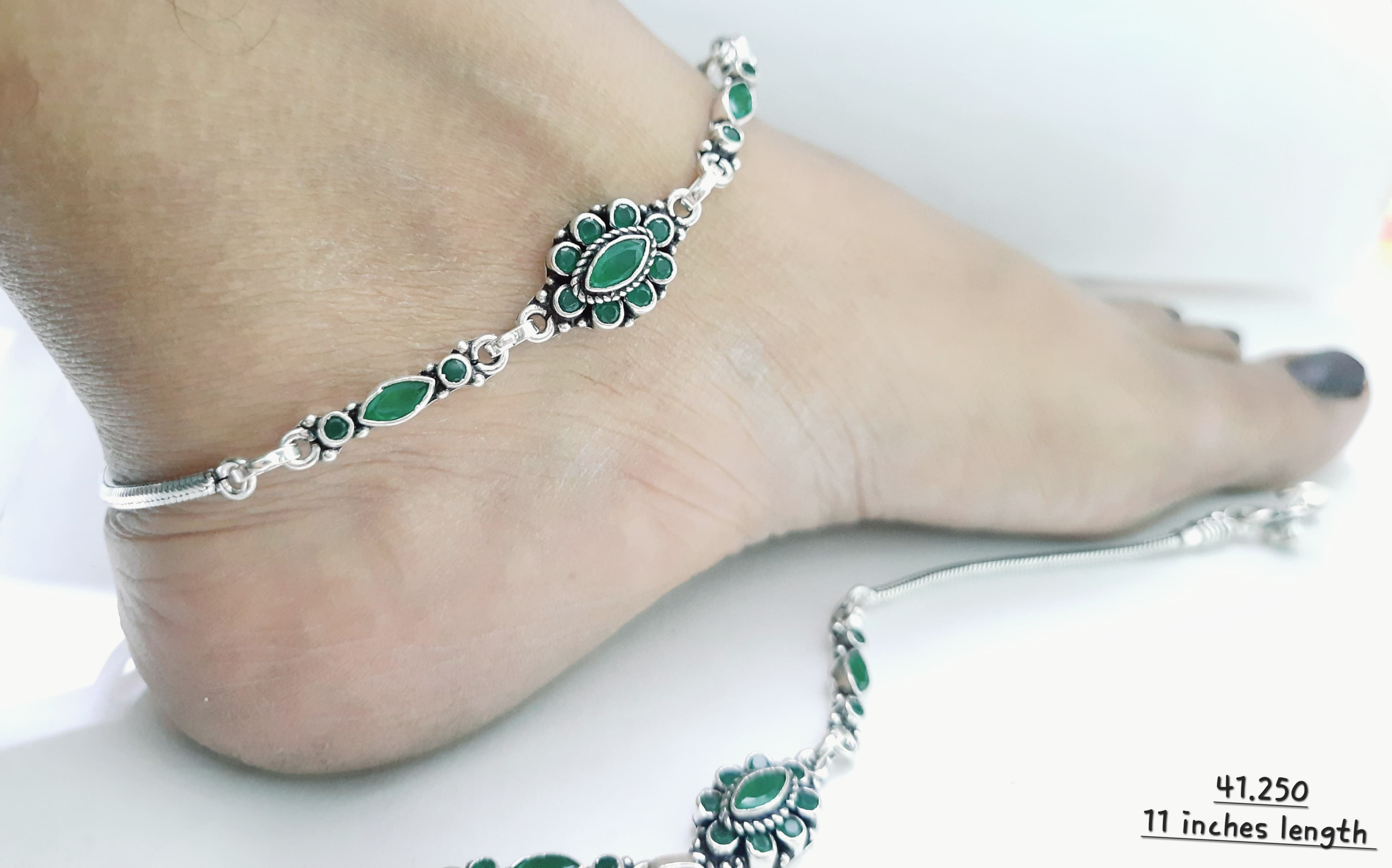 Buy Stylish Silver Anklets Online At Best Price on Vikas Jewellers