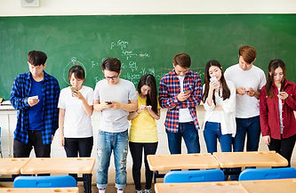 cellphones in class.jpg