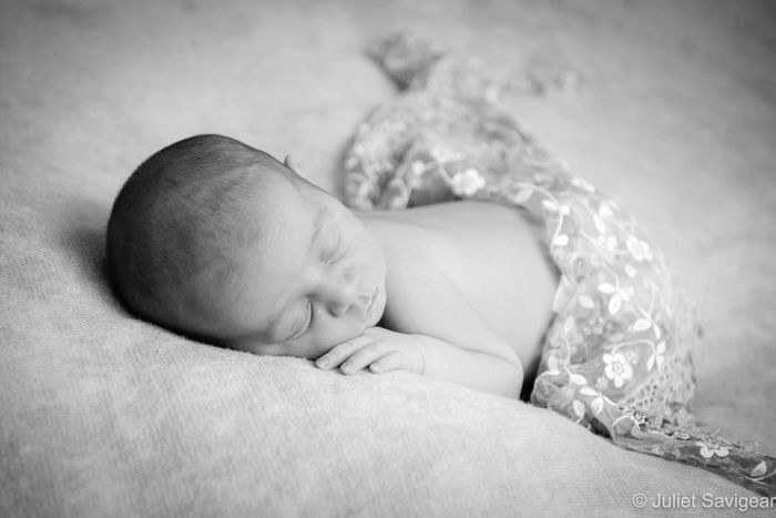 Newborn Baby & Family Photographer - Mitcham