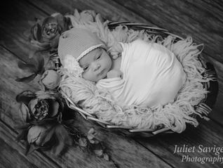 Where to Find Newborn Photography Sessions in London