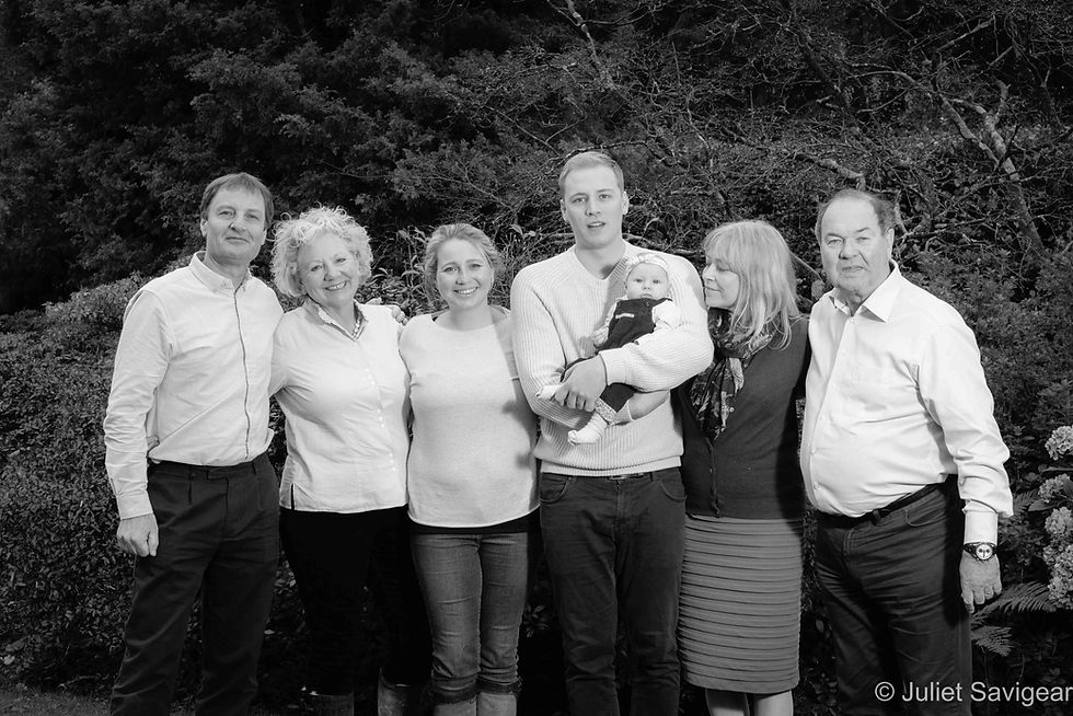 Family photography in the garden