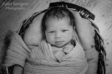 Black & white newborn baby photography