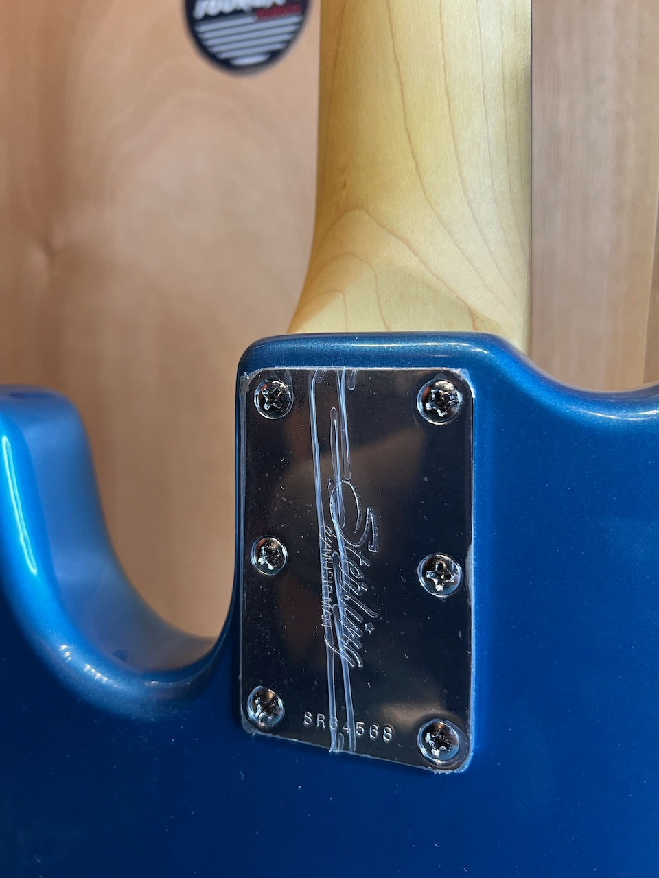 Miniature : Sterling By Musicman Stingray RAY24 CA Toluka lake blue