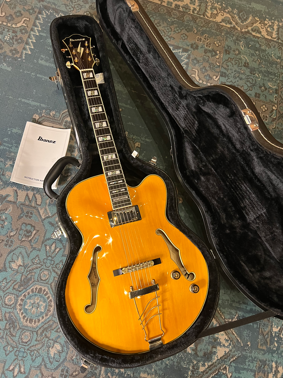Miniature : IBANEZ  Pat Metheny PM2-AA (2012) - natural - Signature Jazz Élégance !
