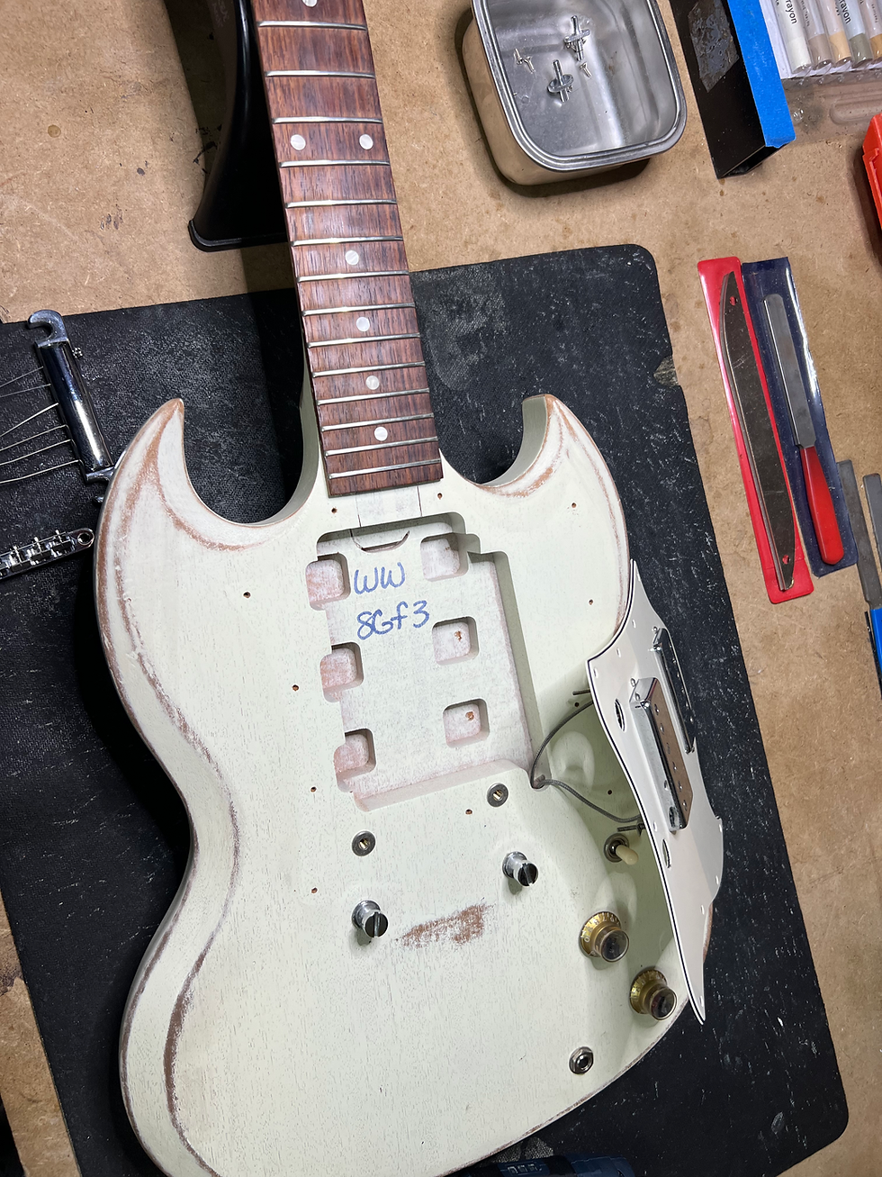 Miniature : GIBSON SG-3 SPECIAL MODIFIÉE – LE POIDS PLUME (2,3 kg) ⚡ made in USA 2008