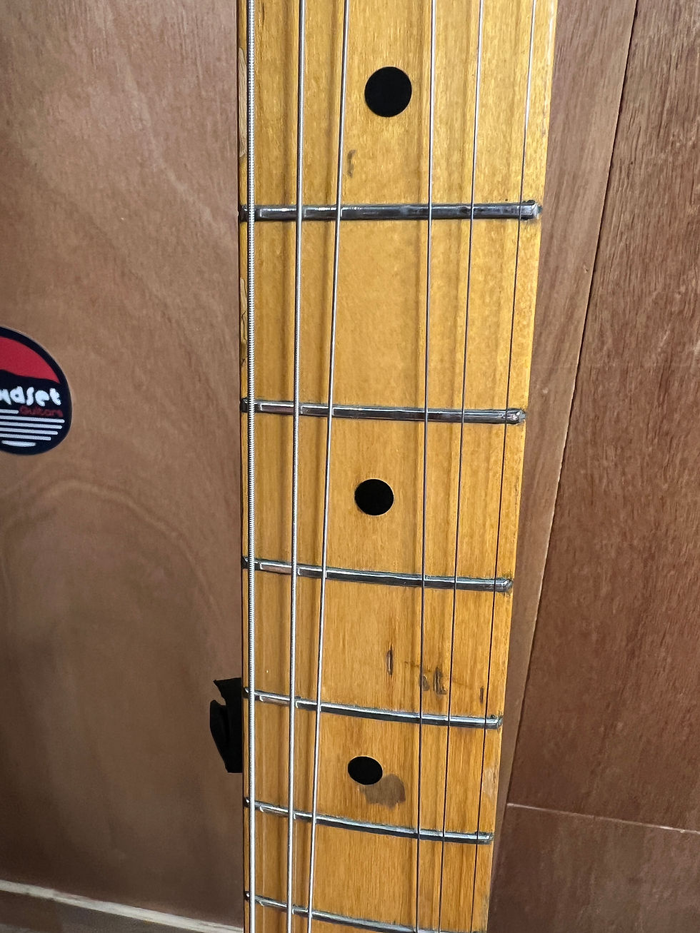 Miniature : 🎸FENDER ST57 STRATOCASTER MADE IN JAPAN (1987) – SUNBURST