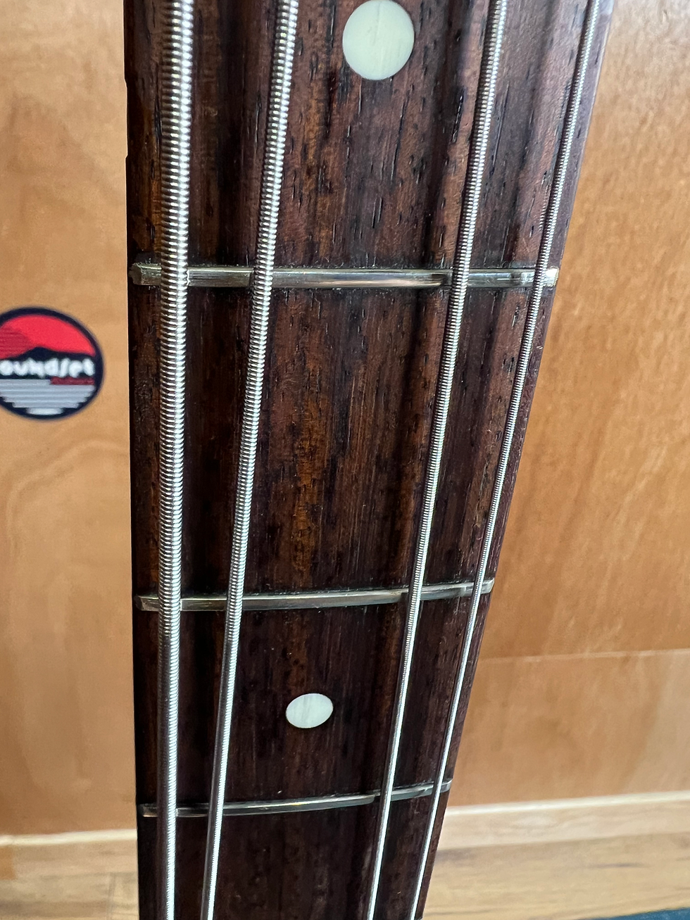Miniature : Fernandes Jazz Bass (JBR Series) - Limited Edition Vintage White 90's