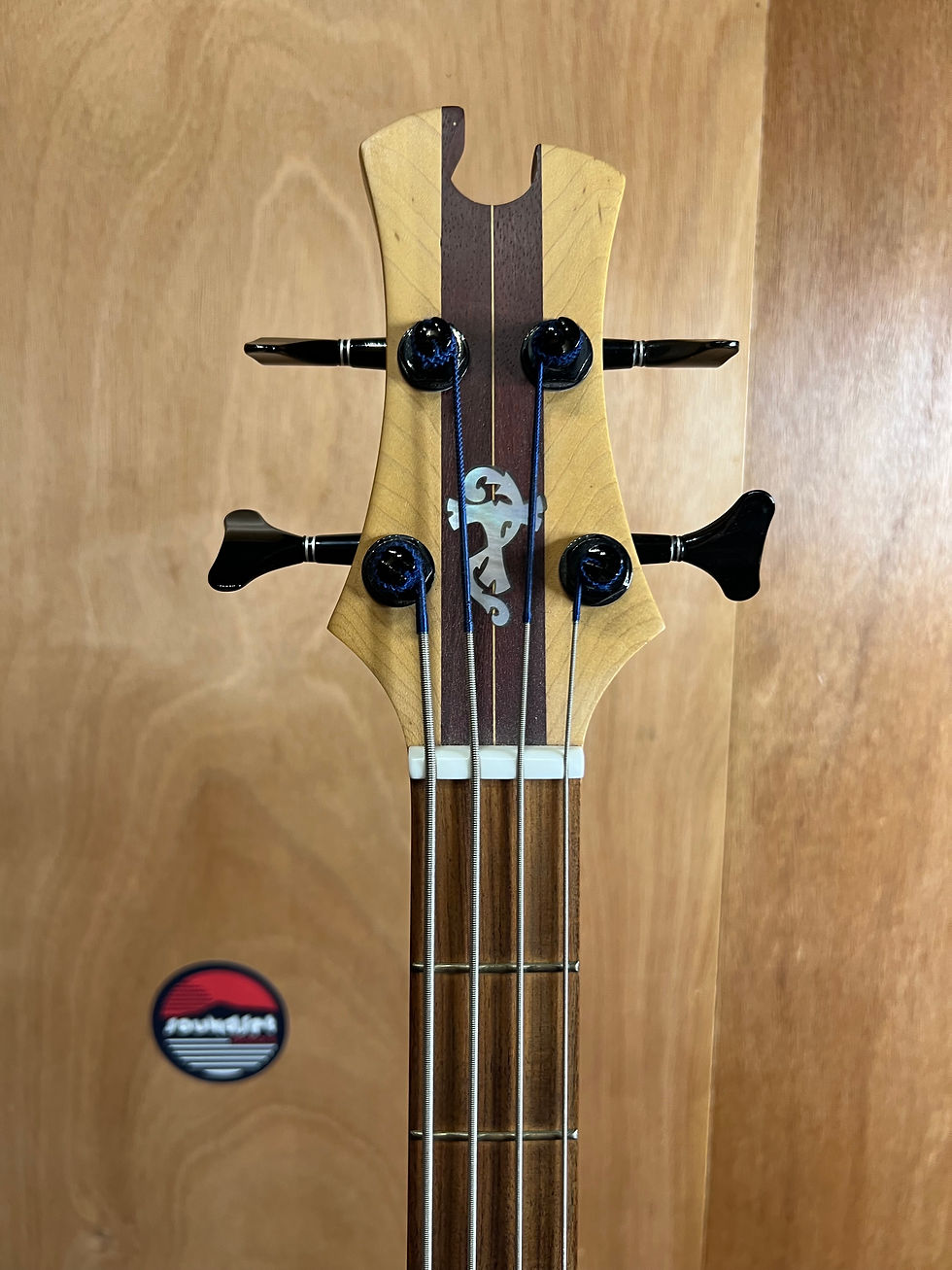 Miniature : TOBIAS BASS KILLER B-4 made in USA
