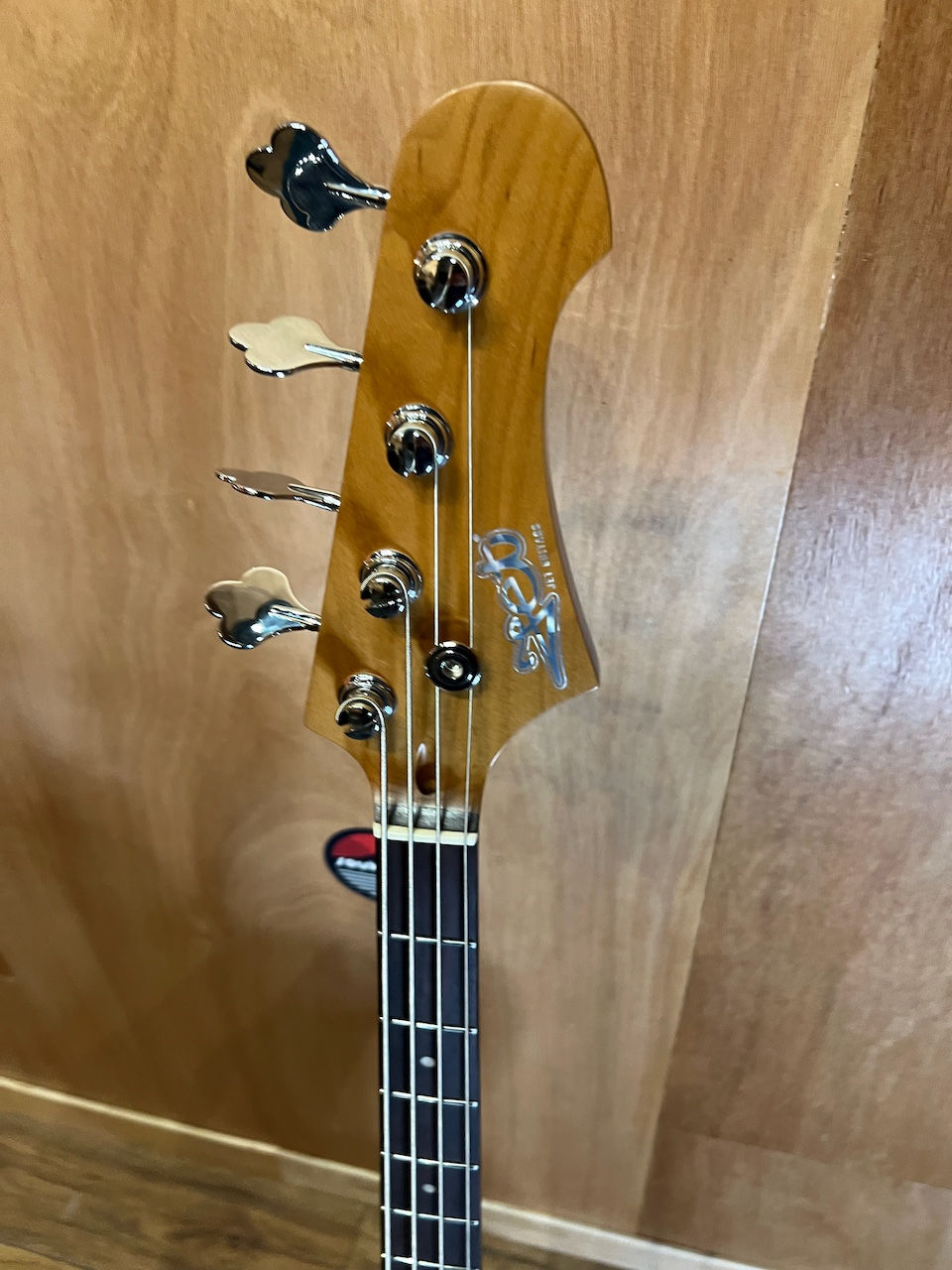 Miniature : Jet Guitars basse JJB-300 Rosewood