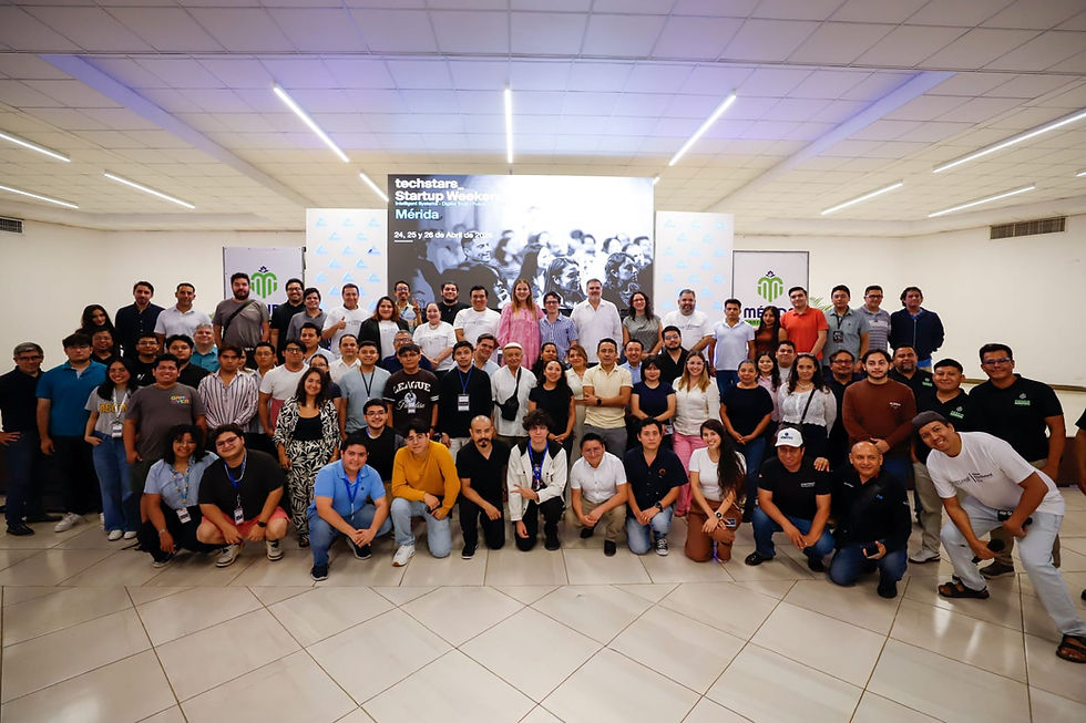 Mario Hernández, CEO de la Startup Mercappy.com participando en la semana más importante de innovación en Mérida.