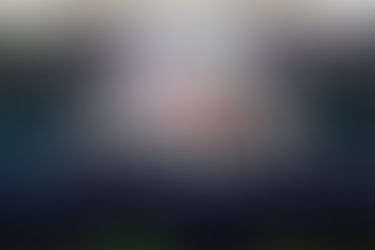 Funcionario de gobierno municipal y empresarios en la presentación del Marat’hón de Mérida 2027.