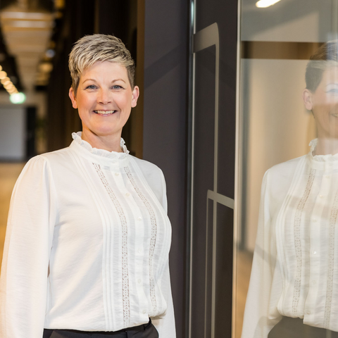 vericon - jasper van der zwan - hardenberg - stijlbewust - visagie - kledinstyling - muah - touch-up visagie - fotoshoot - business shoot - portretfotografie - beeldbank - zakelijke shoot