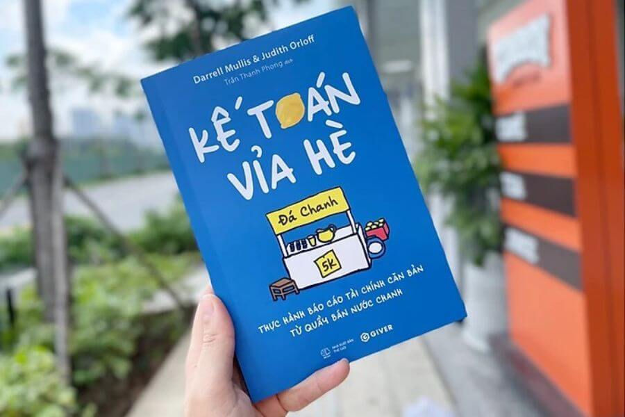 Cuốn sách để bắt đầu ghi chép thu chi đỡ bản năng