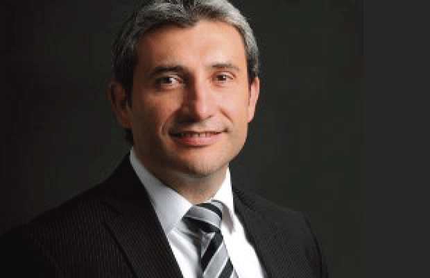 consultant commercial, pour le diagnostic et l'accompagnement commercial, en quête de performance commerciale et pour l'aide au développement commercial