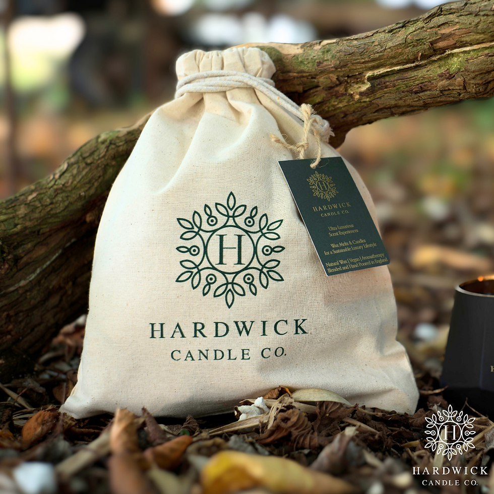 Thumbnail: Luxury Dark Amber & Sandalwood Aromatherapy Candle