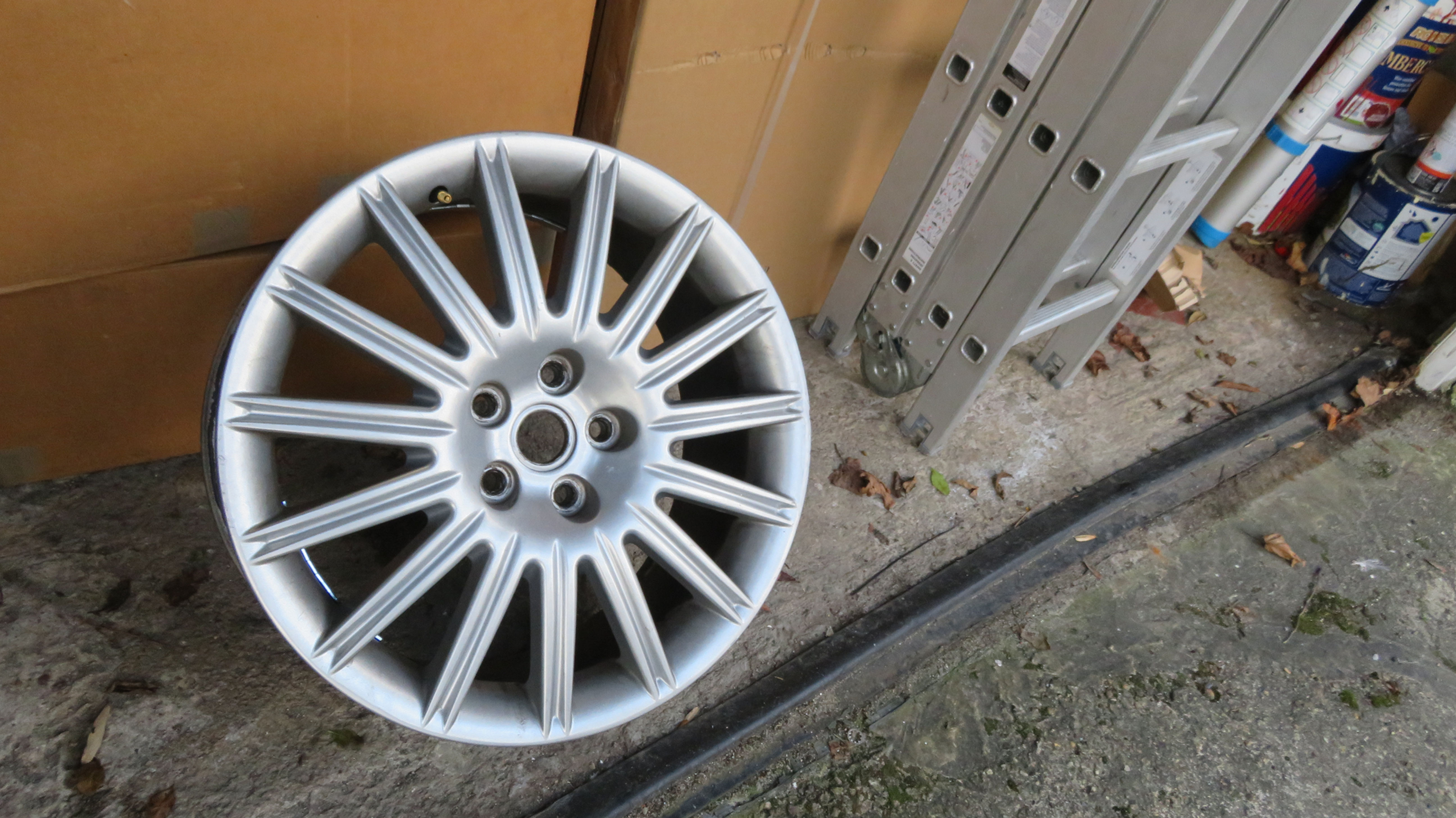 Pair of BBS 3200 front wheels