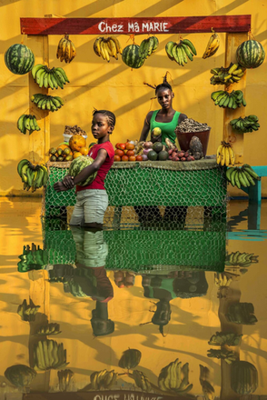 Ciel de Saison (Seasonal Sky), photography by Baudouin Mouanda, presented by Mbote Congo Gallery in Los Angeles.