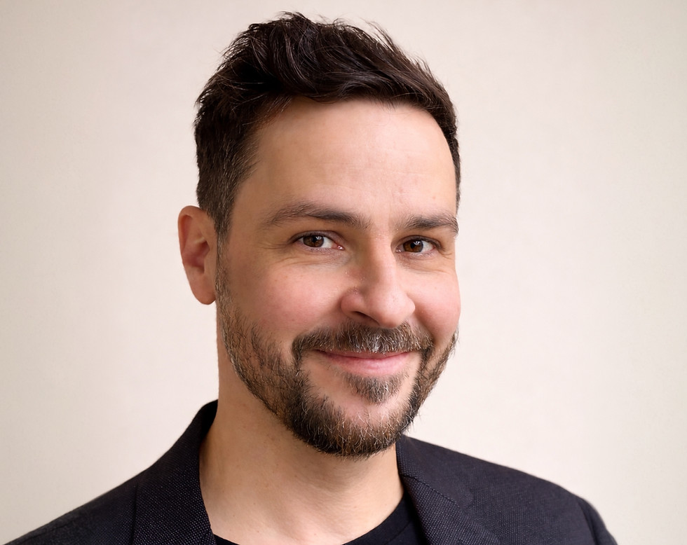 Profil-Foto_David-Bertsch_neu_edited.jpg