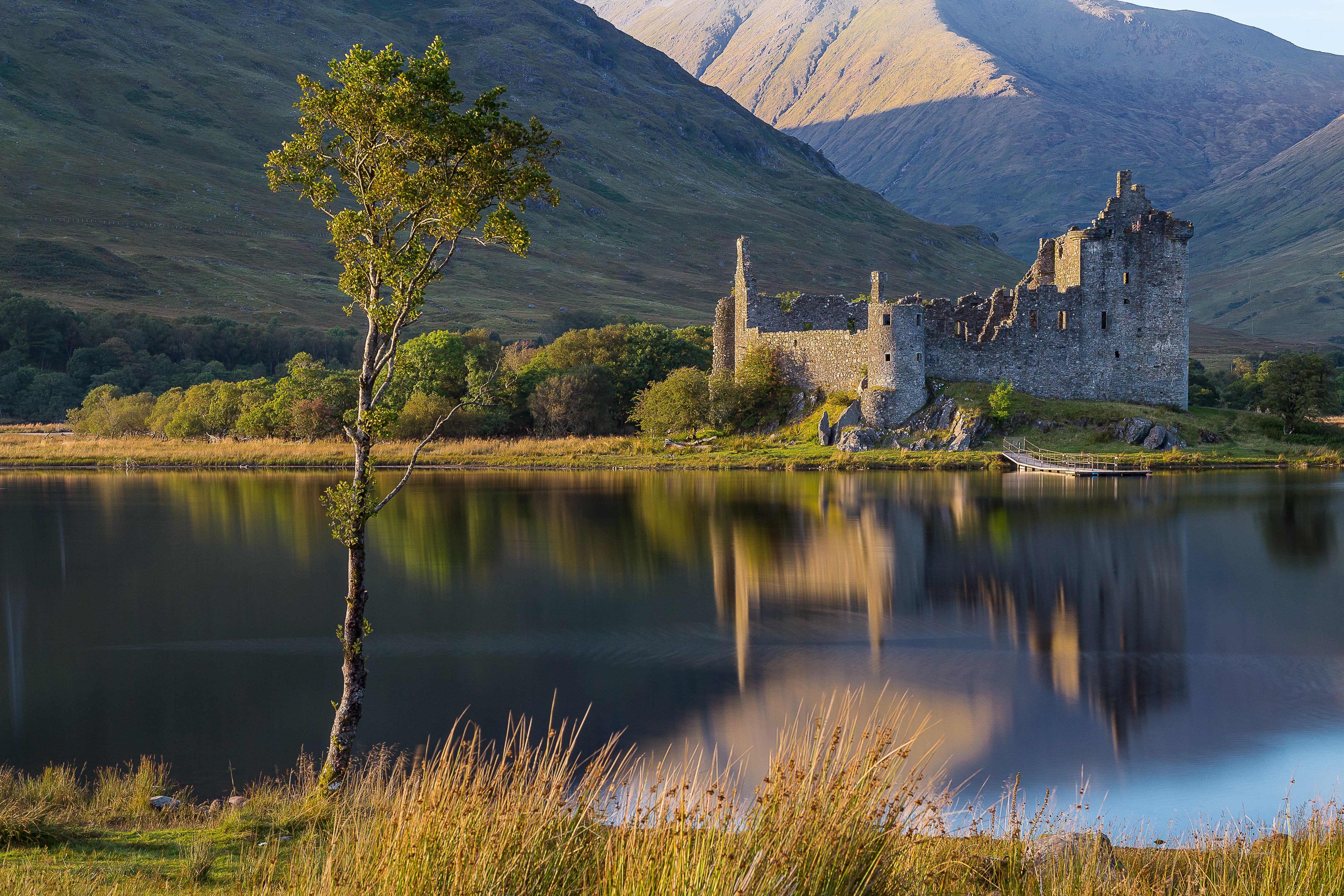 Kilchurn Castle Loch Awe L110