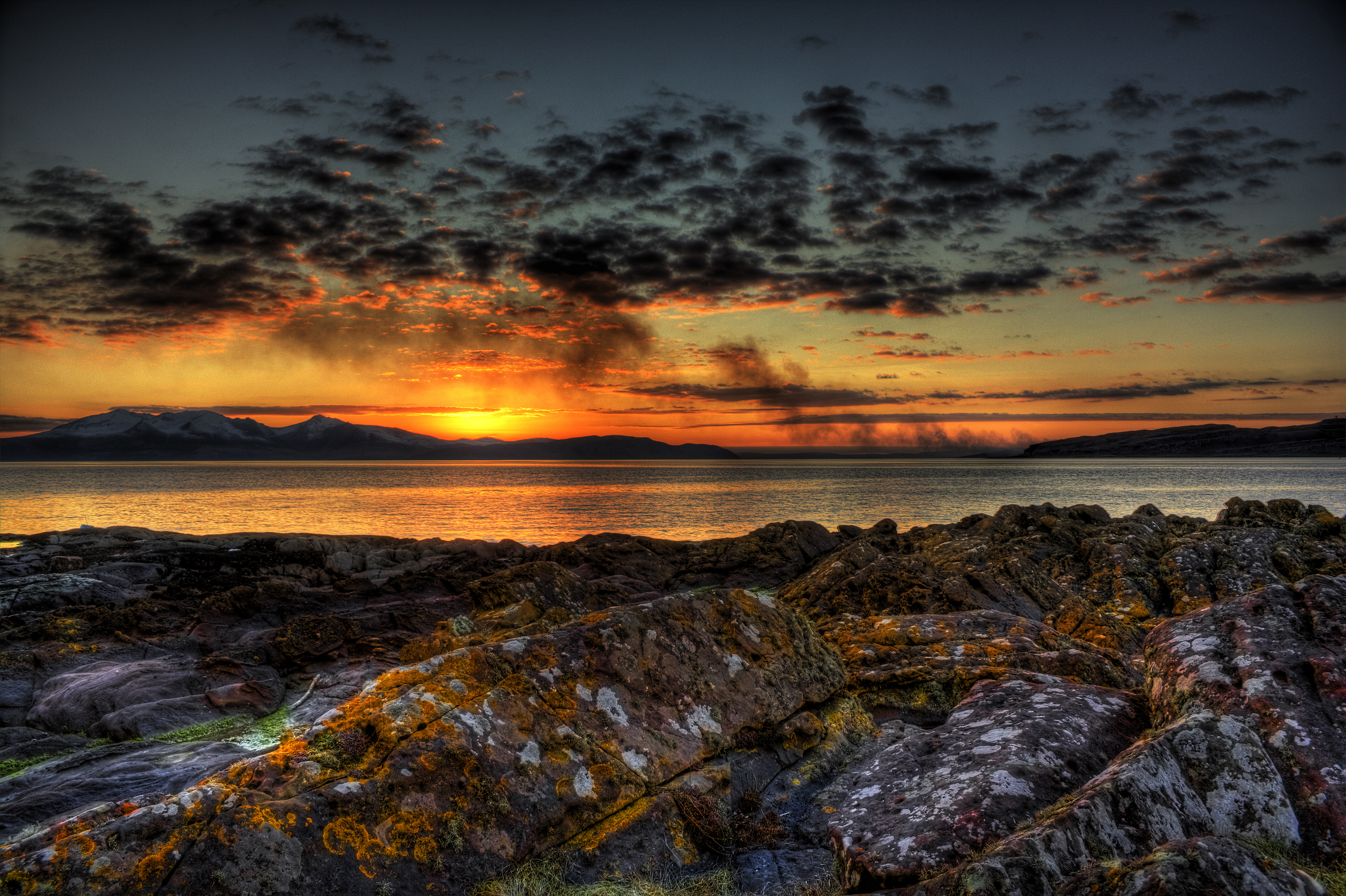 Rock sunset at Portencross S43