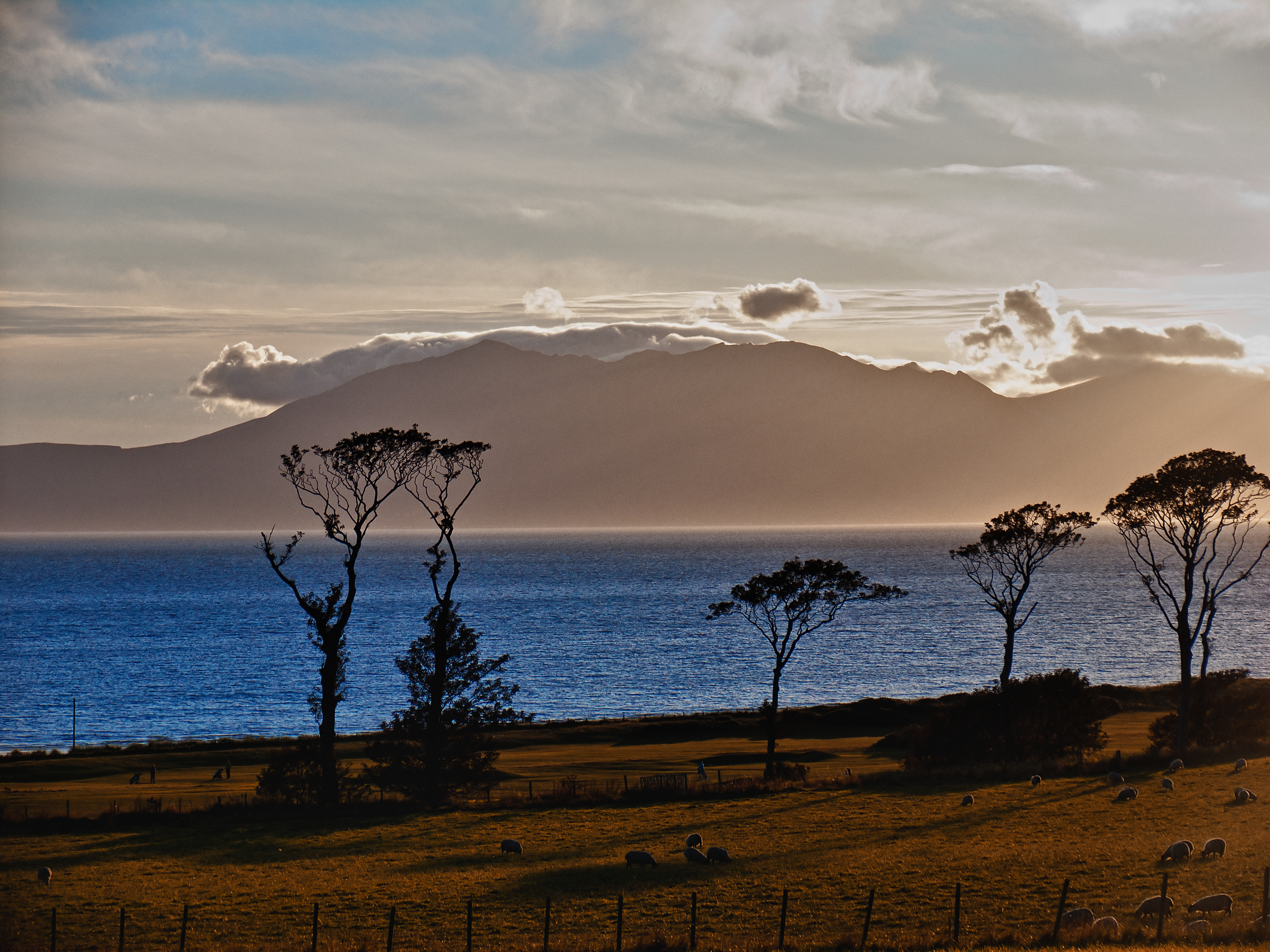 A hazy Arran sunset SS17