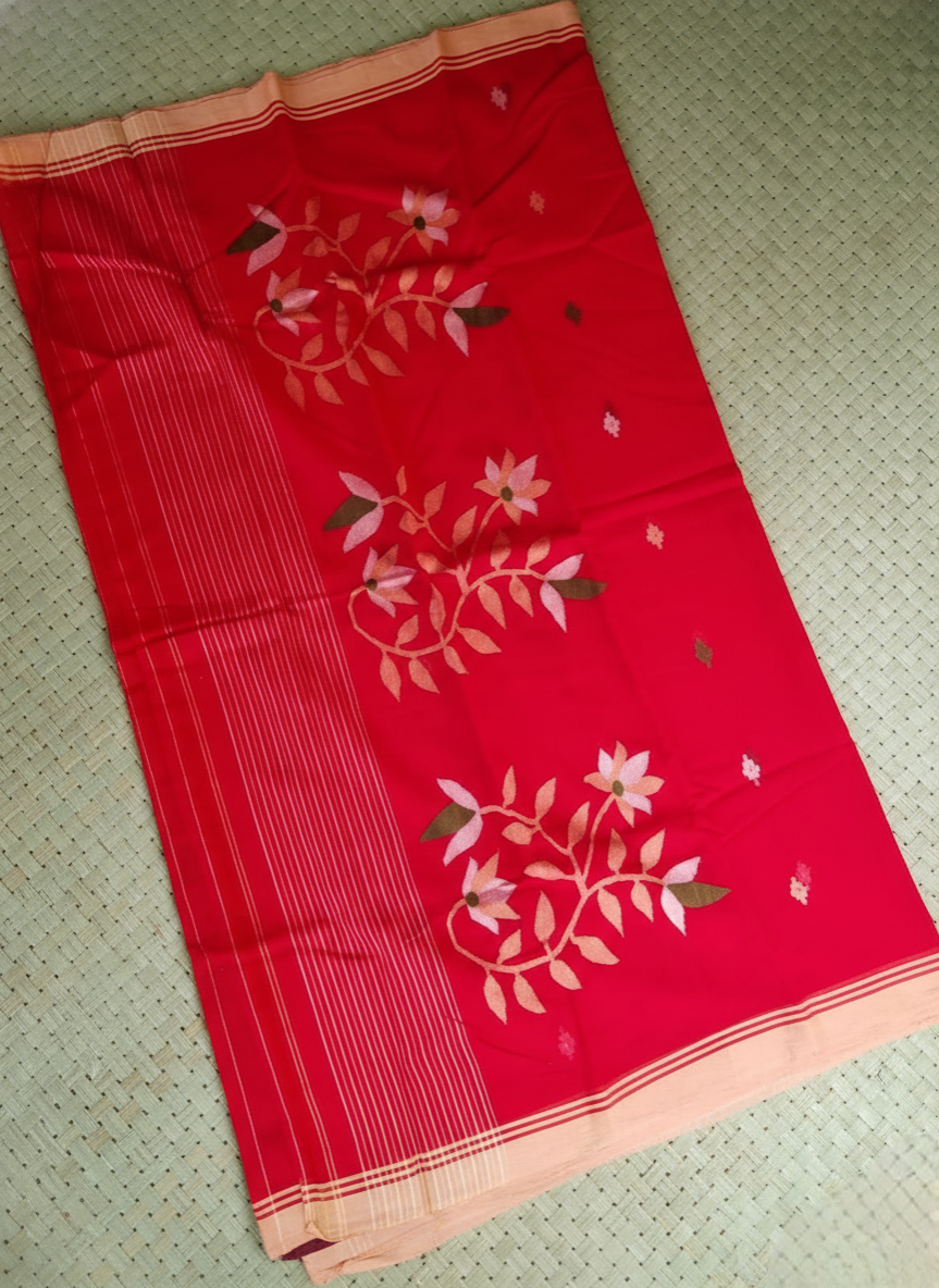 Raspberry Handloom Cotton Needle Jamdani Saree